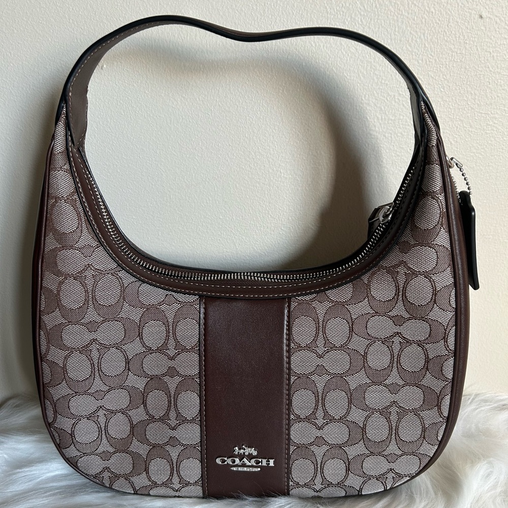 Coach Carmen Brown Signature Canvas Leather Shoulder Bag Excellent